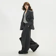 グレーのブレザー【カジュアル通勤・したデザイン・広肩】（セットアップ対応）