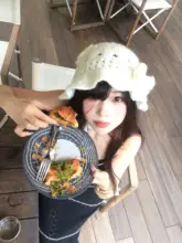 手編みの高貴な雰囲気を醸し出すニット漁師帽