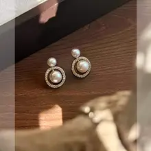 スタイリッシュなジルコンパールピアス【高級感あるデザイン・軽やかで上品】