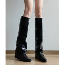 羊皮製 おしゃれなロングブーツ【膝上・ポインテッドトゥ・ブロックヒール】