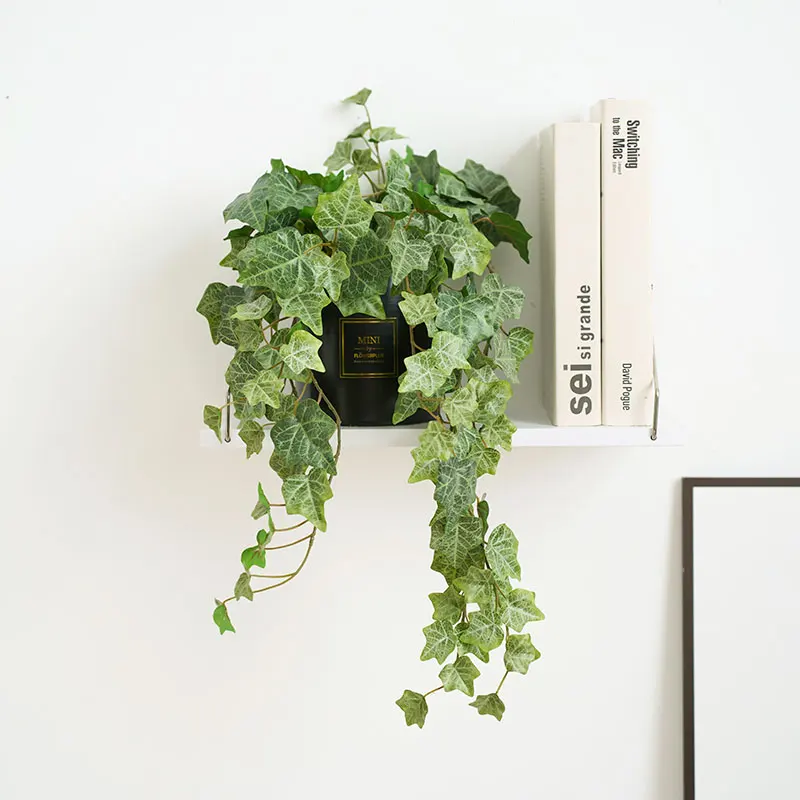 リアルな造花のデスクトップ装飾：観葉植物リーフデザインの小型サイズがインテリアに与える影響
