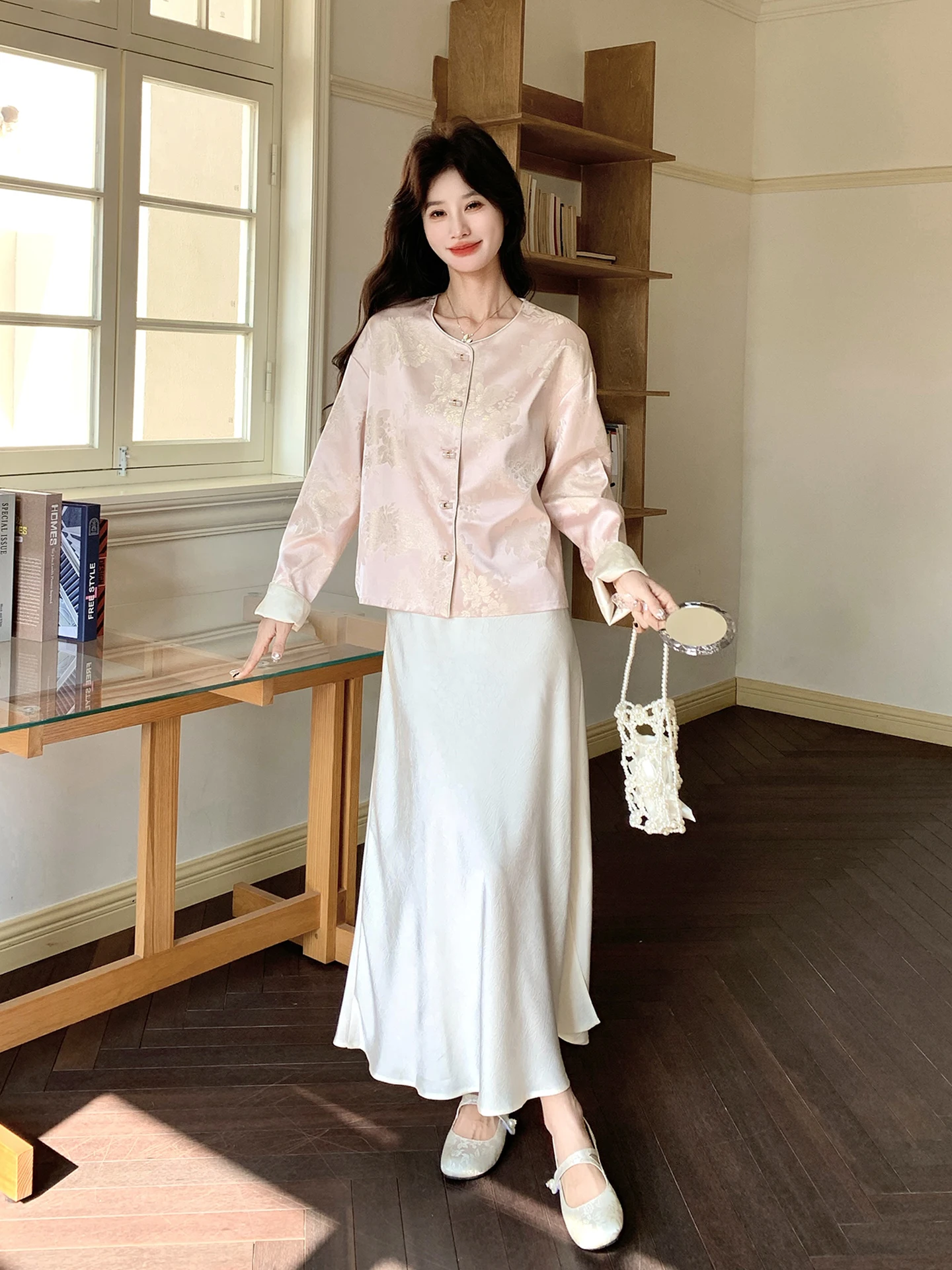 新中式刺繍コートとスカートセット：春服女子に最適な洗練されたスタイル