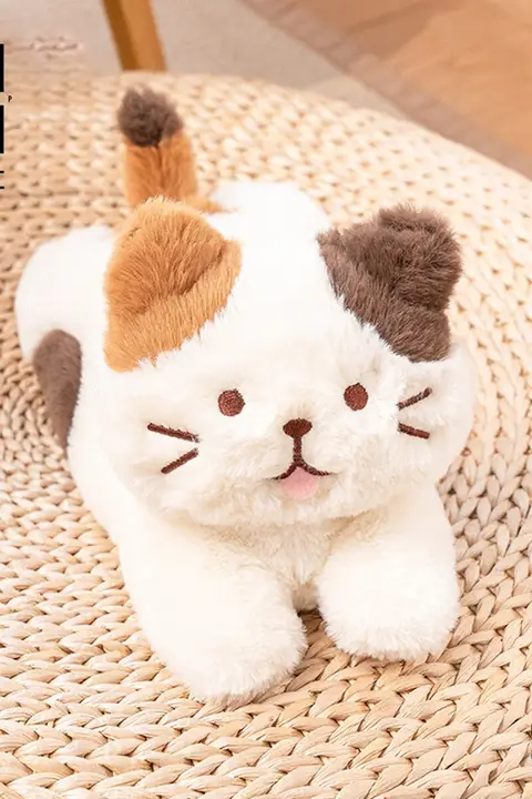 毛茸茸の寝そべる猫のぬいぐるみ【手のひらサイズ・ギフト用】