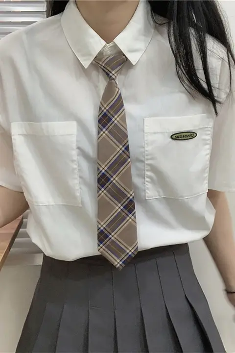 ミルクティーカラーのチェック柄JK制服【女性用・結ばないネクタイ付き・男女兼用】（セットアップ対応）