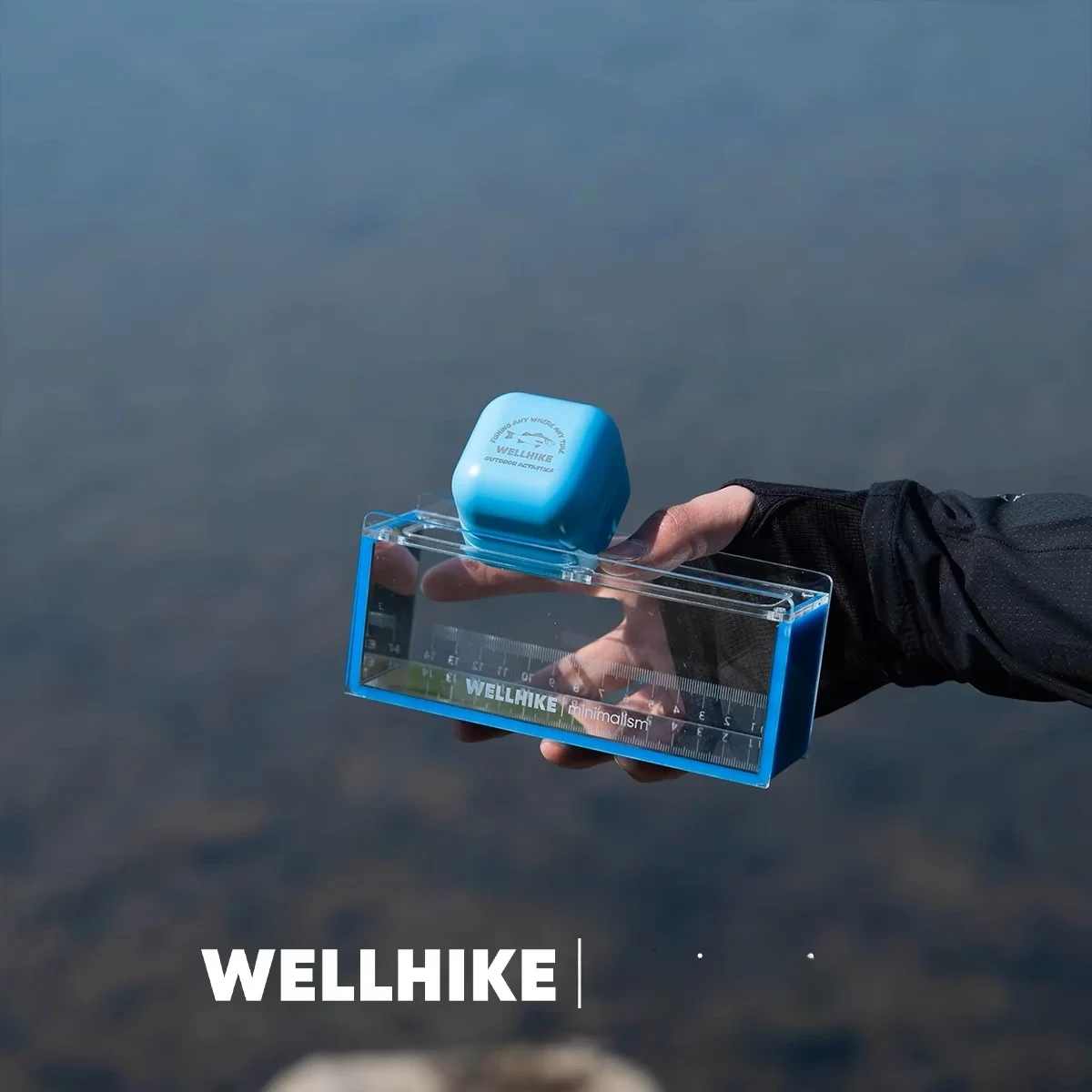 キャンピングカー 釣り用観察器：透明ケース付きミニフィッシュウォッチングボックスの実用性と使用シーン