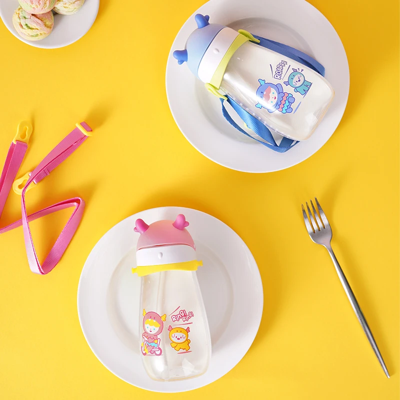 子どもと一緒に過ごすおうち時間に、どんなストローカップがおすすめ？