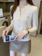 シンプルなデザインのニットカーディガン【秋用・女性用・薄手・ファッション】