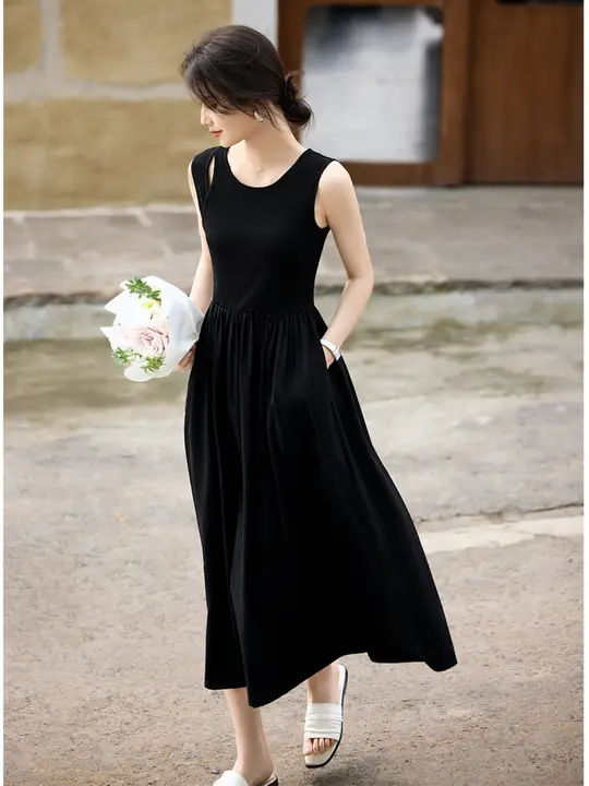 XWI 無袖ワンピース【夏用・エレガント・ウエストシェイプ・レースデザイン・小さな黒ドレス】