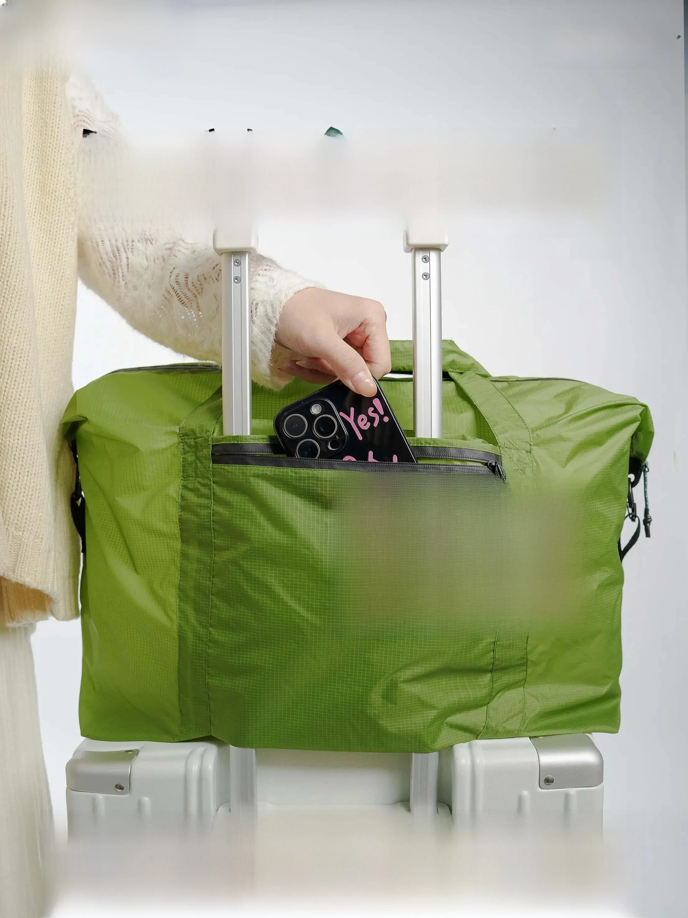 収納力抜群の旅行用トートバッグ：軽量・折りたたみ可能・女性用の実用性とシーン別活用法
