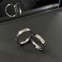 星芒デザインのチタン製リング【男女兼用・軽やかなファッションリング】（セットアップ対応）