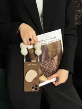 ユニセックス シンプルなグレー革製スマートフォンケース【調節可能なストラップ付き・Apple iPhone 15 Pro Max／14 Pro Max対応】