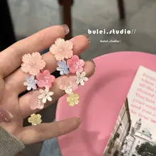 夏のカジュアルフラワーピアス【女性用・甘さあふれるデザイン・耳クリップ付き】