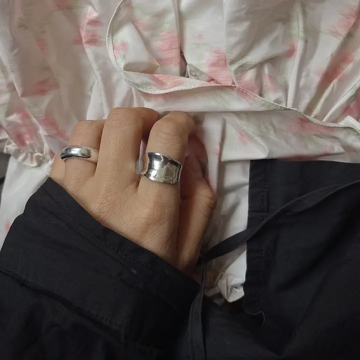 925純銀製 開口リップリング【不規則な波形・ハンドメイド・折り返しデザイン】