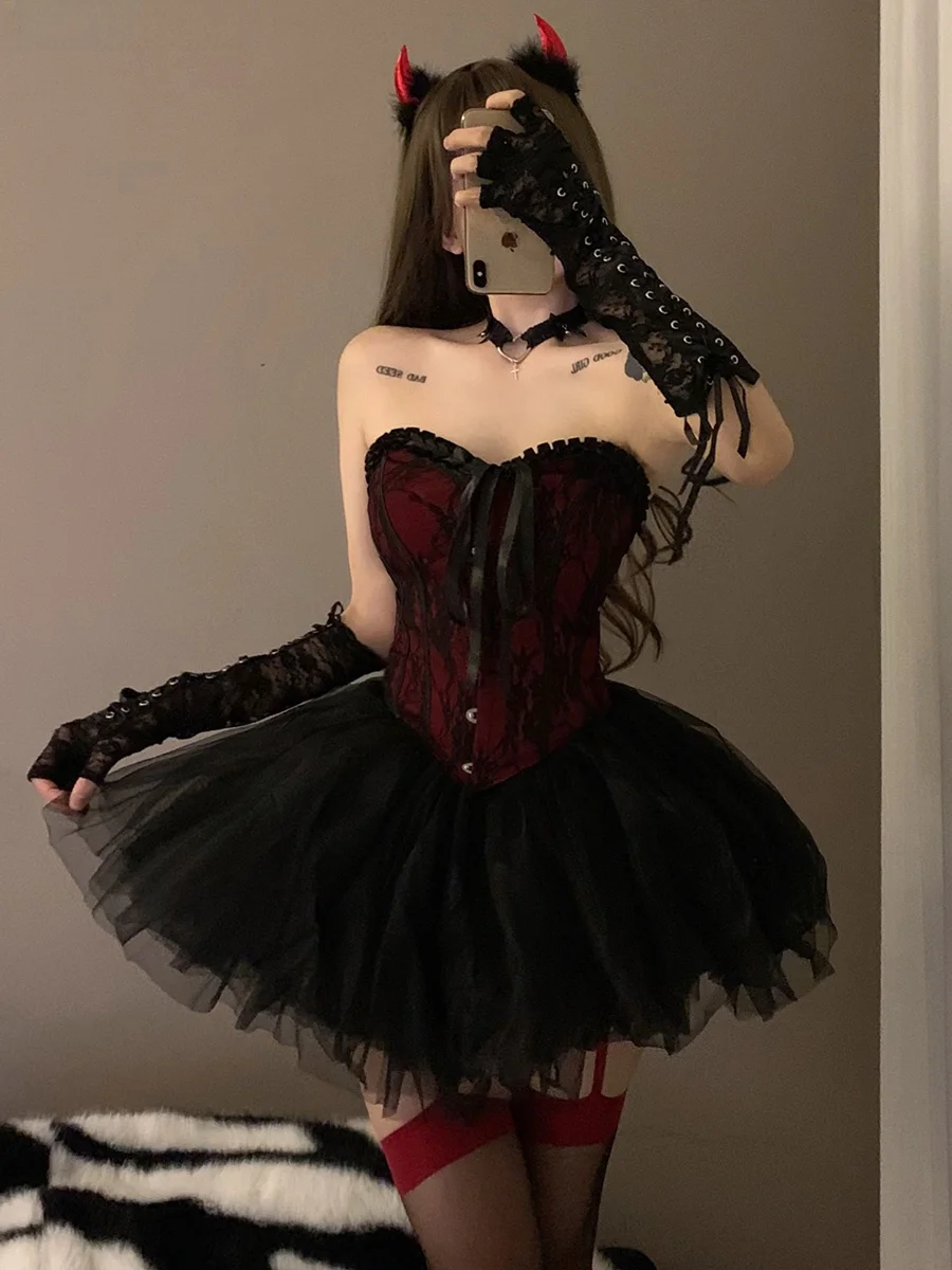 ハロウィンデビルコスチューム：親子イベントで実際におすすめな女性用セクシースタイル