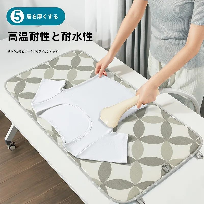 折りたたみ式アイロンマット：防熱設計と多様な使用シーンでの実用性