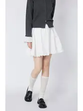 白色の松緊ウエストレース刺繍のハーフスカート【高腰・Aライン・短丈】