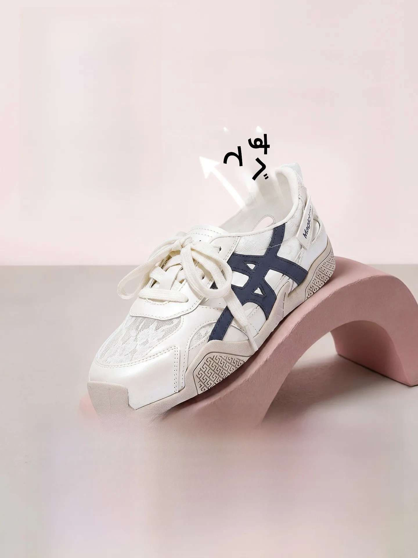 通気性に優れたレディースカジュアルサンダル：長時間歩いても足が疲れない設計の実証