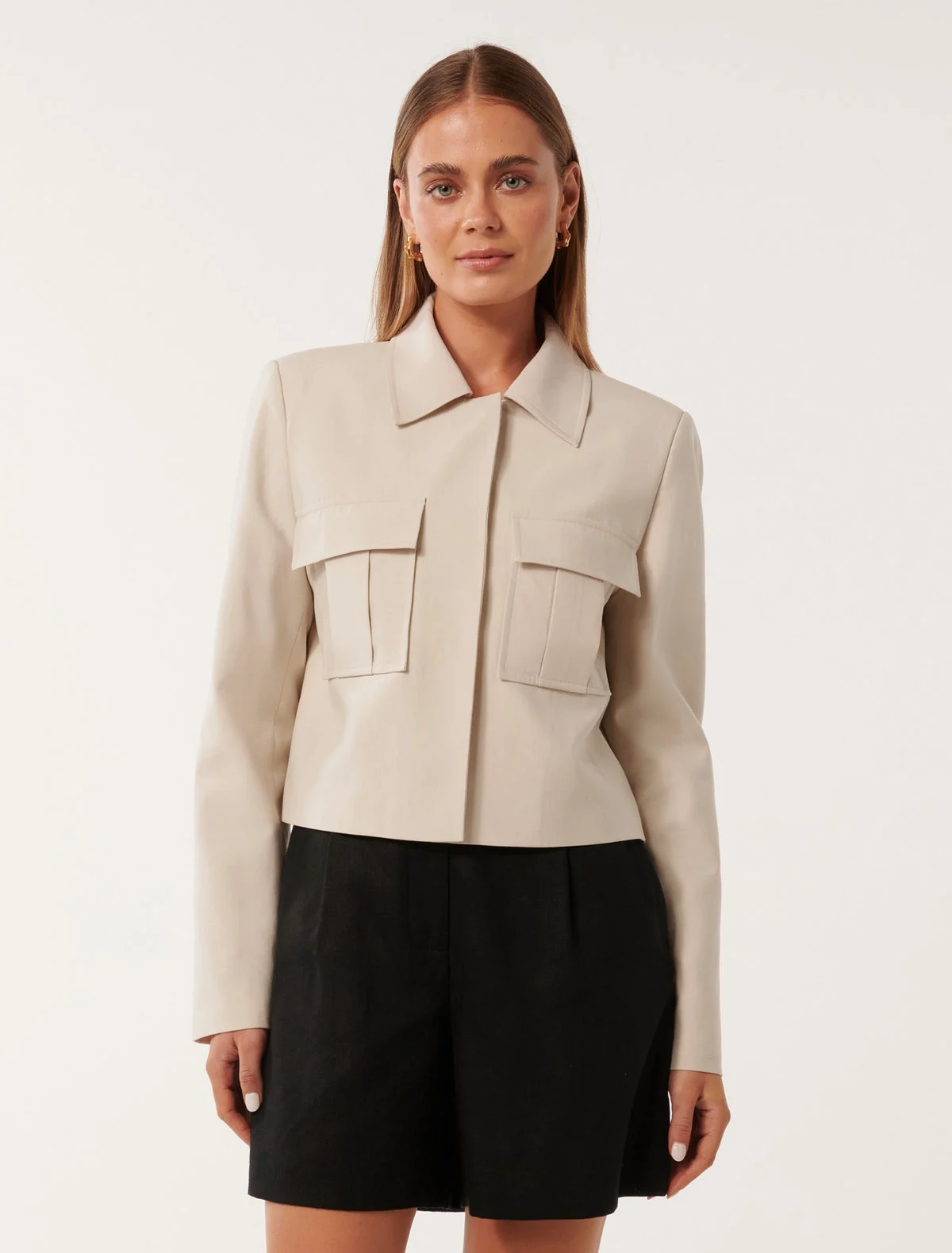 大人可愛い服 40代コーデの完全ガイド｜通勤シーンに合うジャケットの選び方
