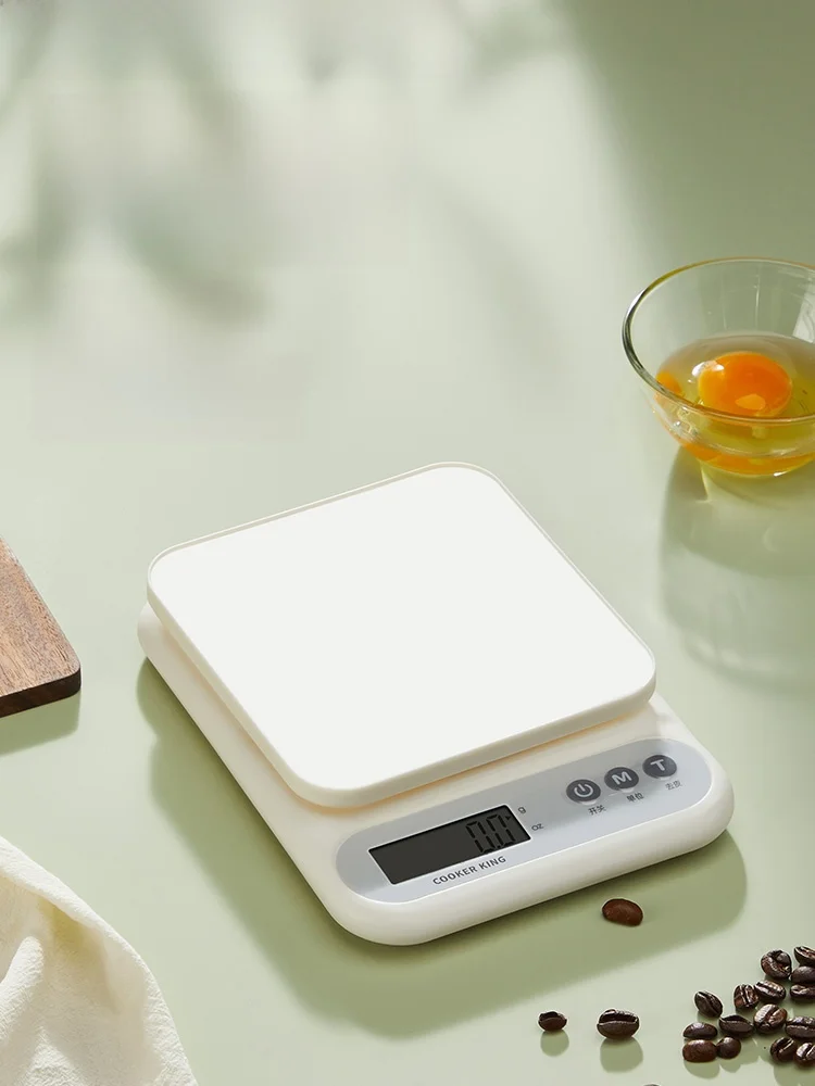 COOKER KinG キッチンスケール：正確な計量機能とコンパクトデザインで家庭調理をサポート