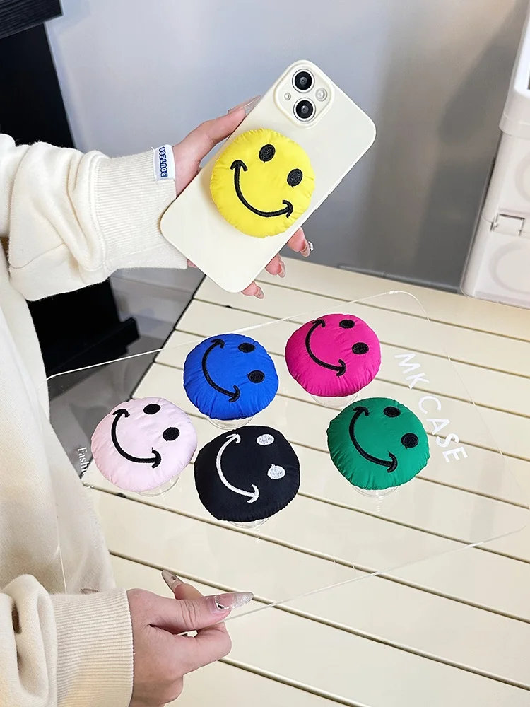スマホとPCを同時に使うとき、おうち時間のストレスは本当に減る？