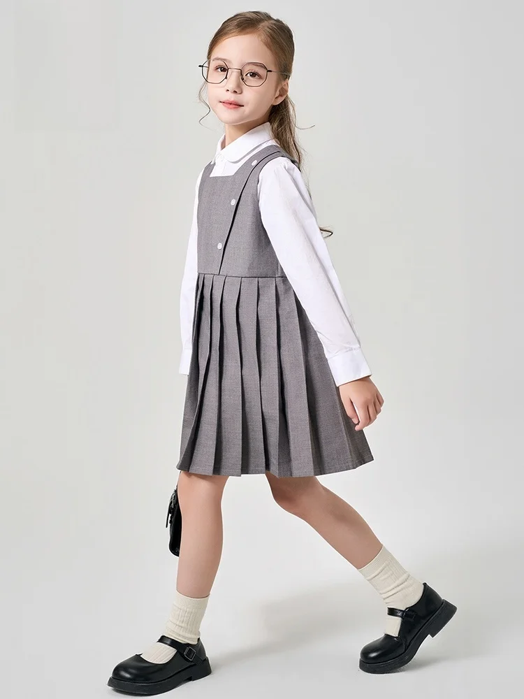 小学校卒業式に着る衣装は、本当に「男児と女児で違うのか？」