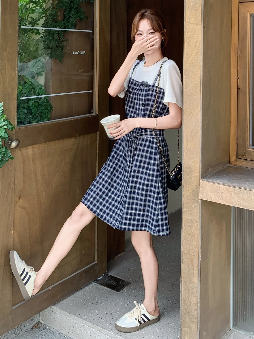 写真で服を探すとき、本当に見つかるのは「見た目」な のか？