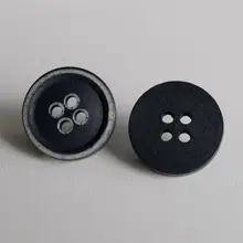 英国テキスタイルガーデン製ポリエステル仿木調ボタン【ネイビーブルー・直径15mm】