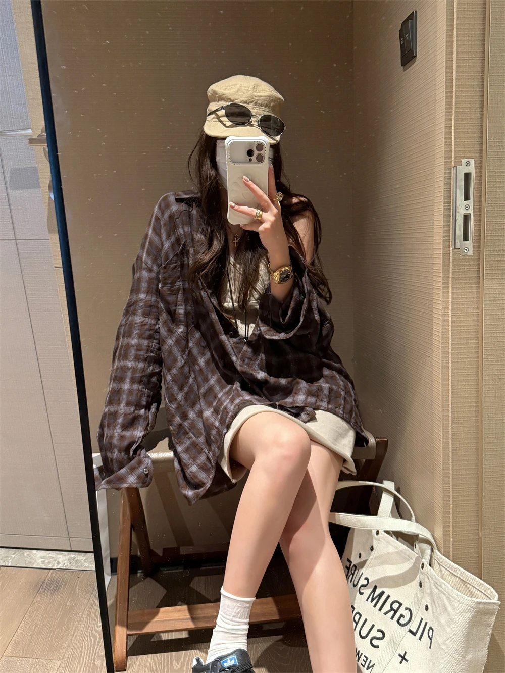 UVカットシャツは本当に必要なのか？夏の肌ケアに欠かせないアイテムとは？