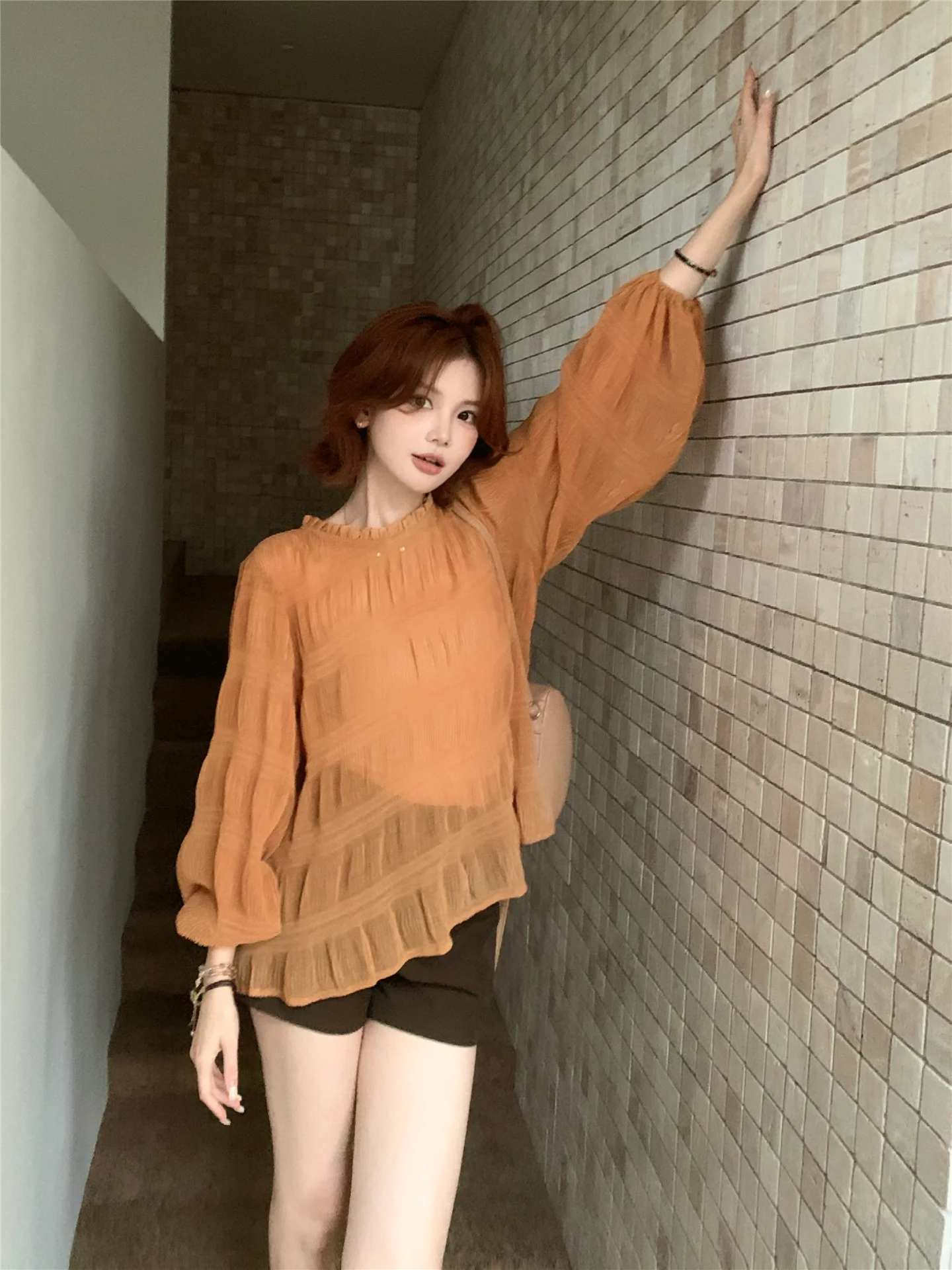 6月に着る服としての夏用韓国風ゆったり長袖シャツの実用性と季節感