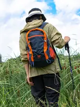 軽量デザインの防水登山リュックサック【男女兼用・ハイキング・旅行用】