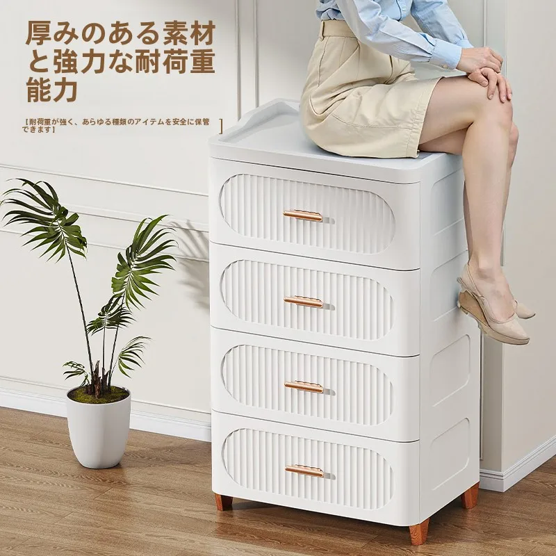 隙間収納引き出し式棚：ウォールラック 突っ張りの実用性と設置ガイド
