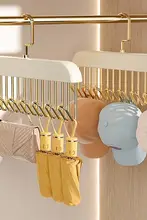 新色のスタイリッシュな木製衣類ハンガー【帽子と下着用フック・実用的デザイン】