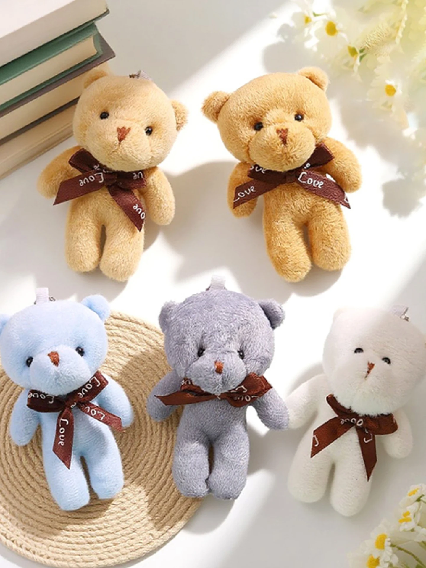 1歳半の男の子にあげる嬉しいプレゼントは？可愛らしいテディベアキーホルダーがおすすめ！