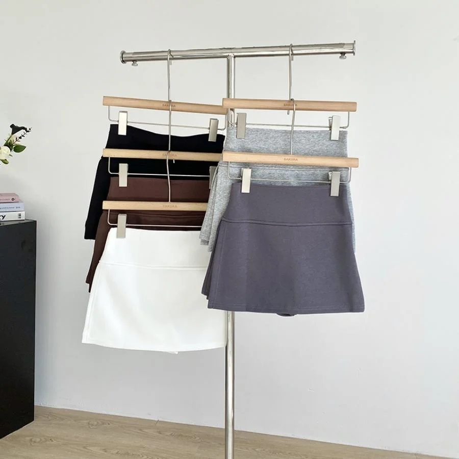 透けてるスカートは本当に危険？それとも、春のスタイルを彩る神秘のアイテムなの？