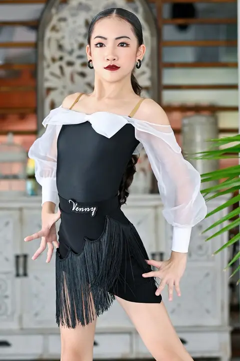 薇妮 子供用ラテンダンスウェア【春秋用・パフスリーブ・フリンジ付き・セットアップ】