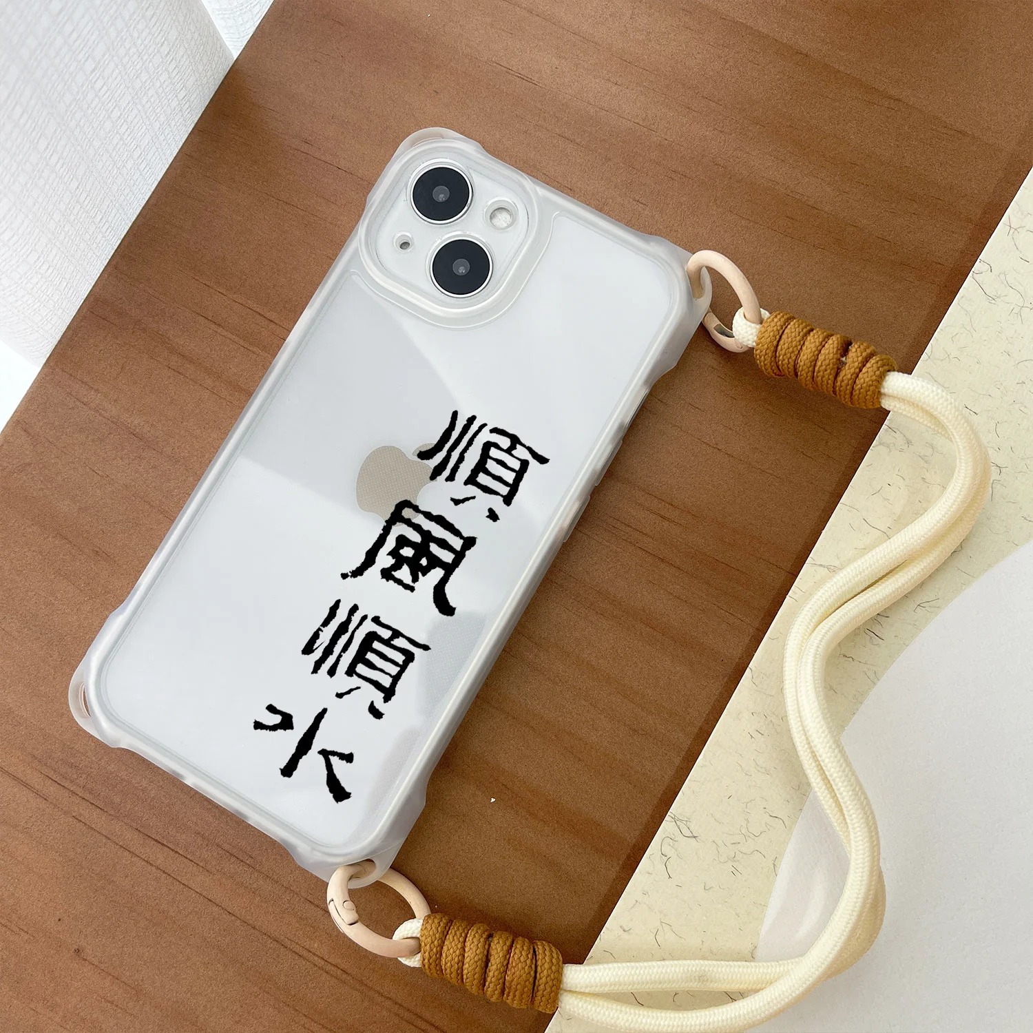 カラフルなスマートフォンケース：アニメイトオンラインショップでアニメデザインを楽しむ