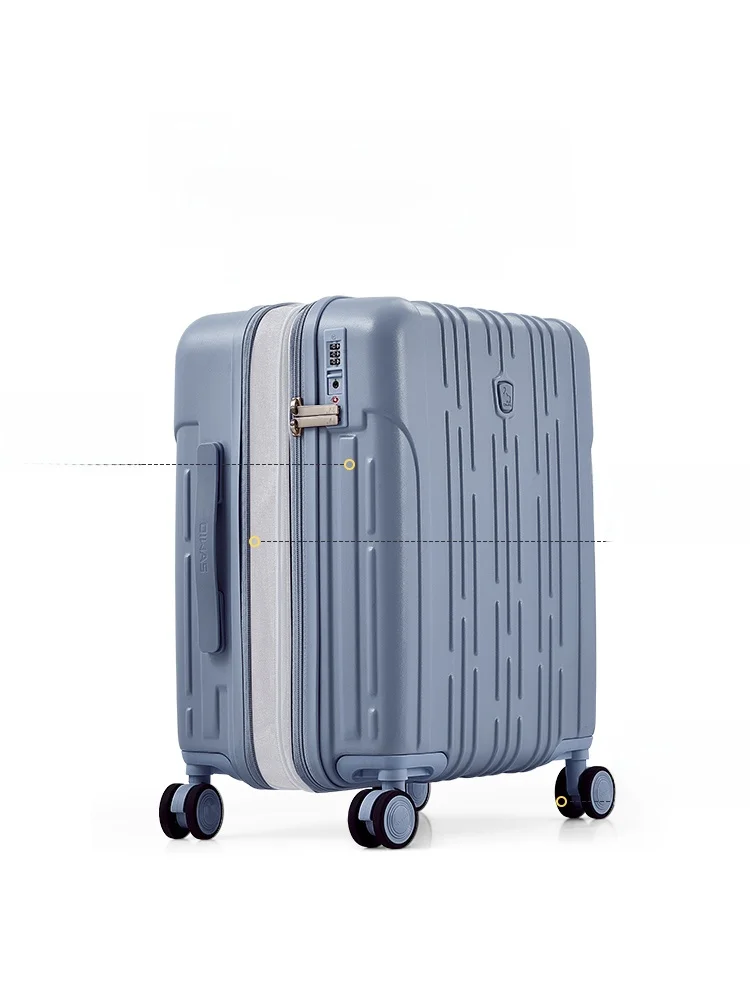 2泊3日の旅にぴったり？機内持ち込みキャリーケースを選ぶときの本質はどこにあるのか？