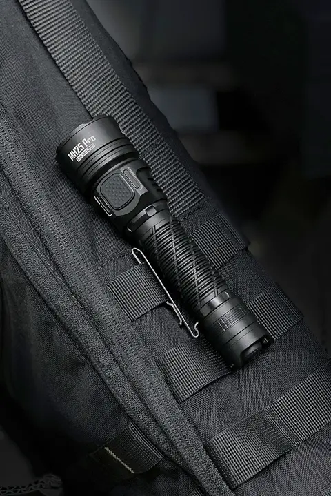 NITECORE 多機能タクティカルハンディライト【防水・高輝度・遠射機能】