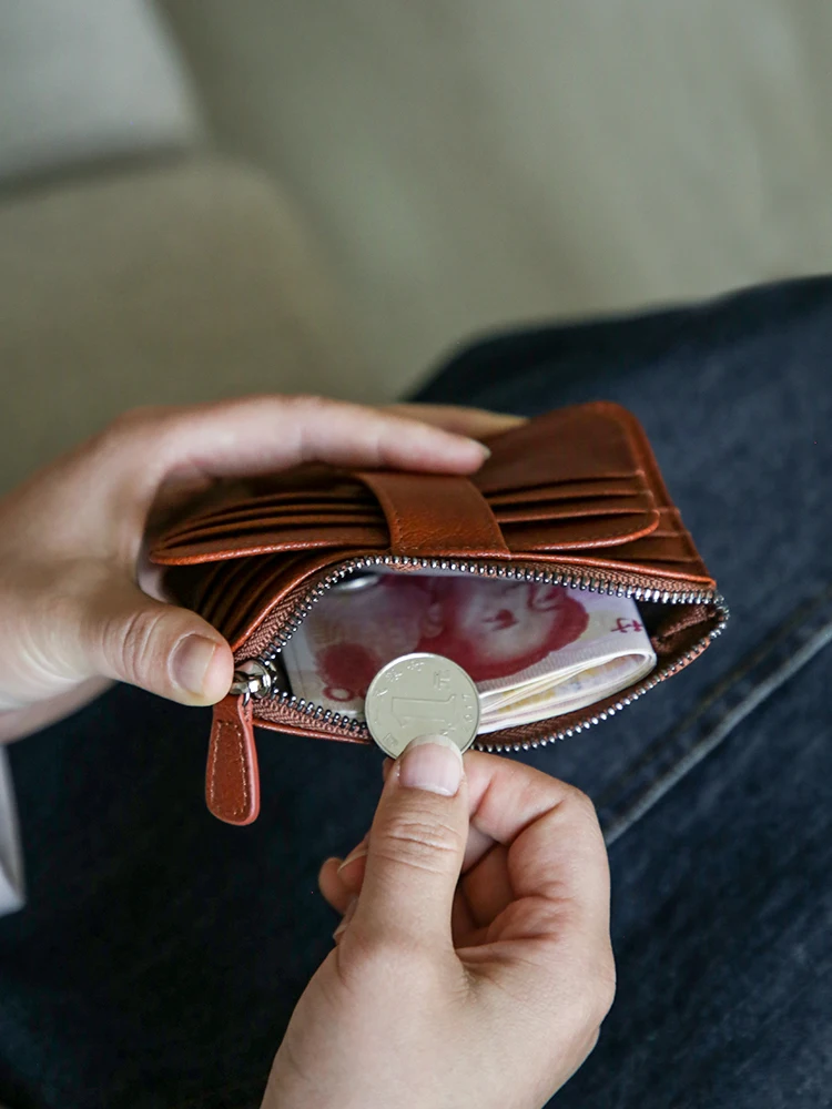 idカードホルダーを選ぶべきタイミングは？実は「毎日使う」アイテムとしての本革財布が最強
