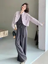 グレーサロペットパンツとショートジャケットの重ね着ファッション【高級感・女性用】（セットアップ対応）