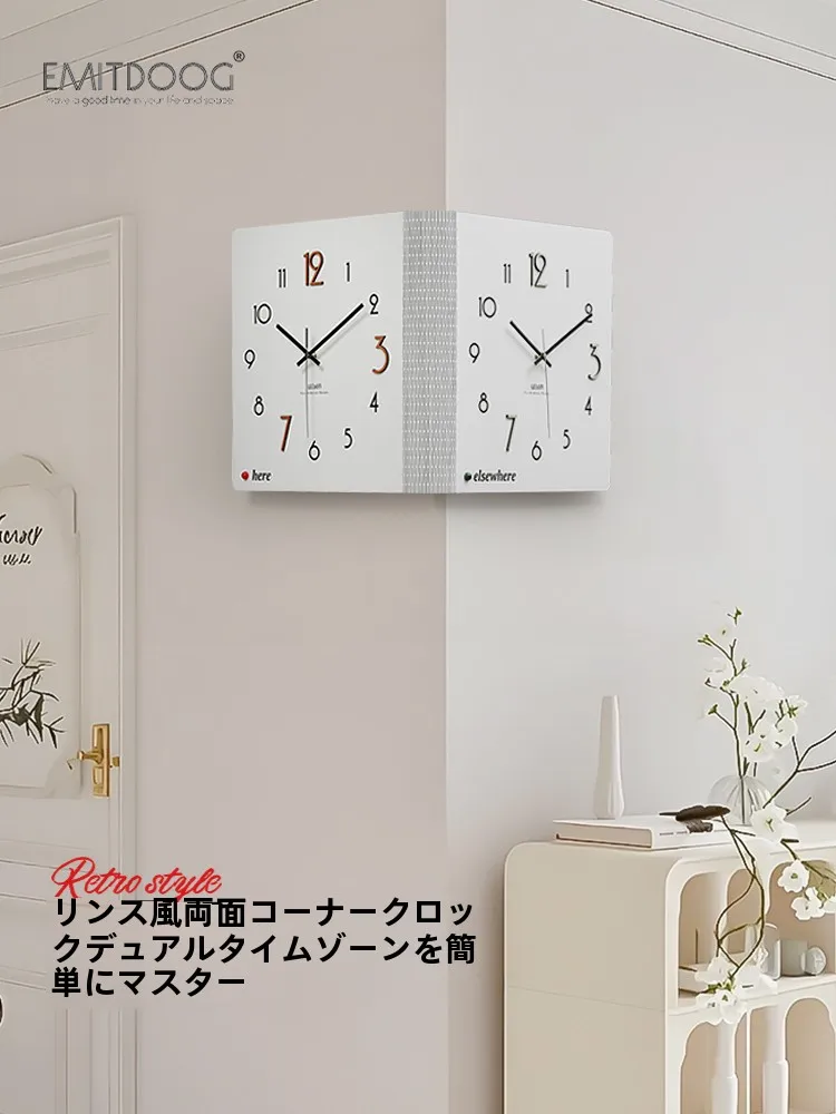 現代風コーナーリビング掛け時計：宇宙に存在する時計の概念とそのデザインの関係性