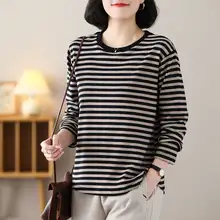 ストライプ柄 レディース Tシャツ【大きいサイズ・丸首・長袖・ルーズフィット】