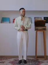 米白色のアメリカンスタイルデニムパンツ【ワイドフィット・ハイウエスト】