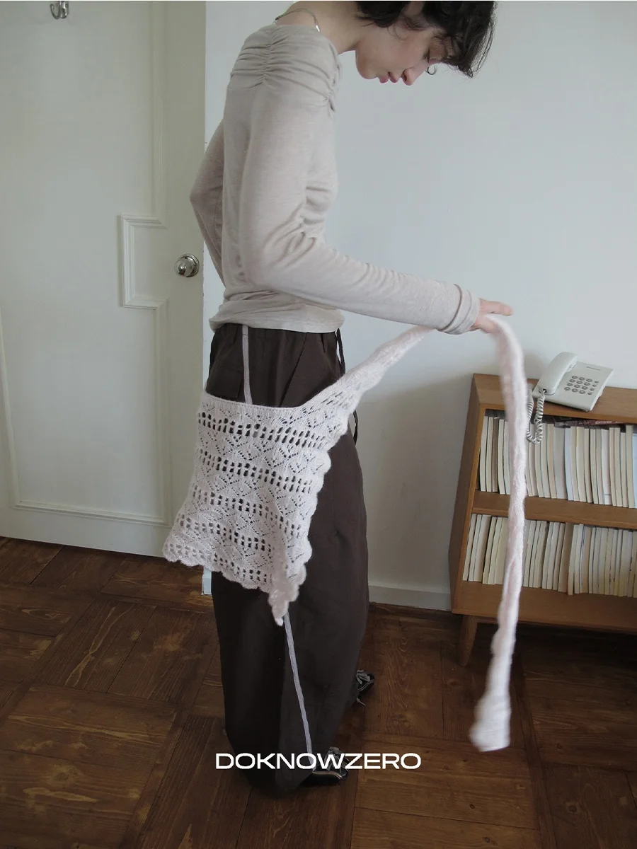 ニットプリーツスカートをどう選ぶ？韓風のフック編みが魅力のレイヤードスカートが通勤や日常にどう活きるのか