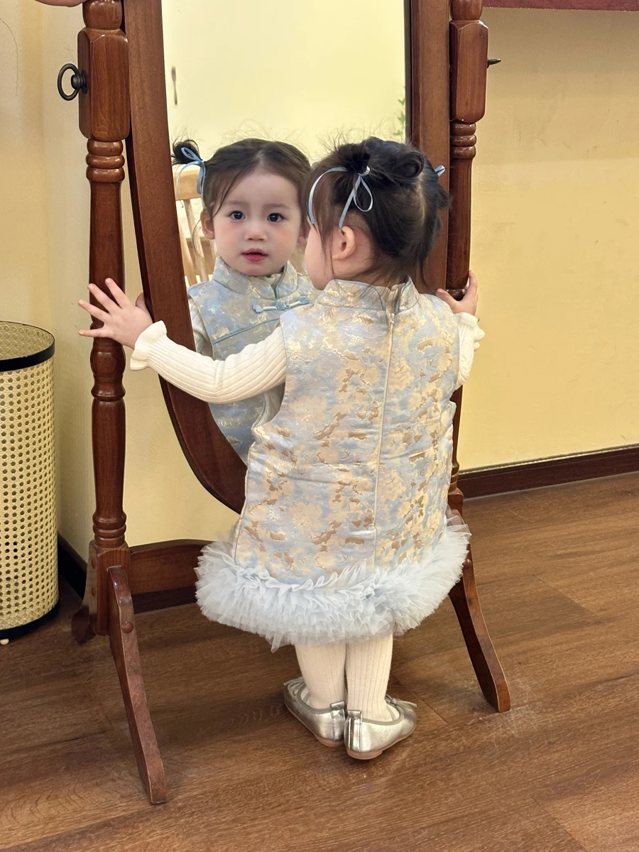 女の子用漢服風ドレス：冬季に適した綿入れデザインと記念日向けの着こなし