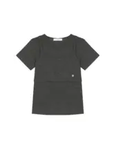 ロマンティックな重ね着に最適な短袖Tシャツとキャミソール（セットアップ対応）