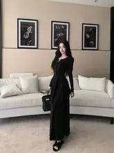 洗練されたデザイン！ブラックボタン付きドローストリングワンピース【春用・大人っぽい・エレガント】（セットアップ対応）