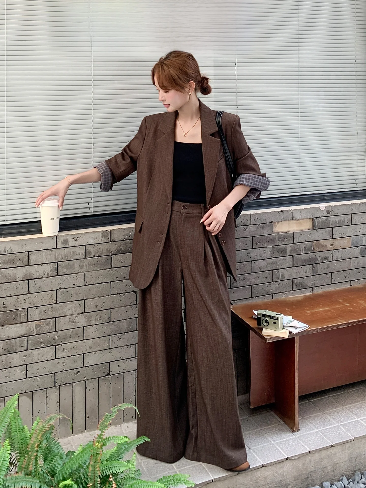 コーヒーカラー チェック柄スーツワイドパンツ：春用高級感スタイルの実用性とシーン別適用