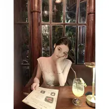洗練されたデザイン！粉色のノースリーブドレス【上品な印象・女性用】