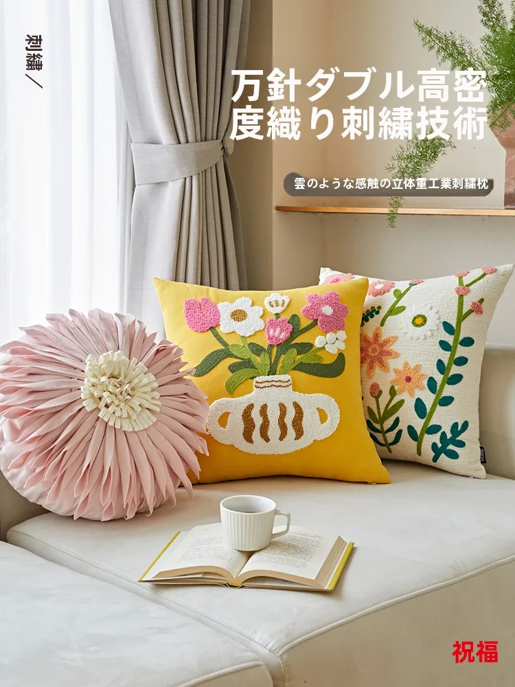 おしゃれなクッションカバーをどう選ぶ？美式風の刺繍デザインが、日常の温もりを届ける理由